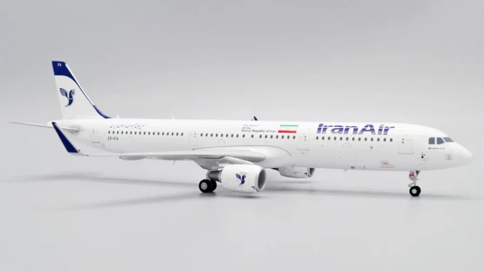 ماکت هواپیما ایرباس A321 هواپیمایی ایران ایر (1)