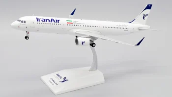 ماکت هواپیما ایرباس A321 هواپیمایی ایران ایر (2)
