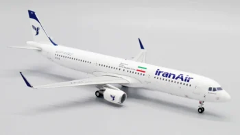ماکت هواپیما ایرباس A321 هواپیمایی ایران ایر (6)