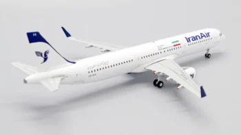 ماکت هواپیما ایرباس A321 هواپیمایی ایران ایر (9)