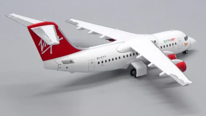 ماکت هواپیما جیسی وینگز Virgin express BAE 146-200A (7)