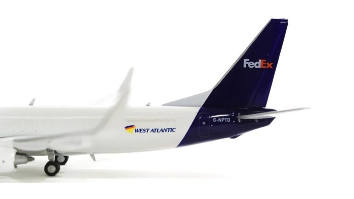 ماکت هواپیما بوئینگ 737-800 فدکس