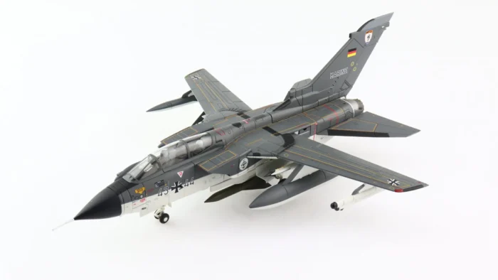 ماکت هواپیما هابی مستر Tornado IDS 43+44 (3)