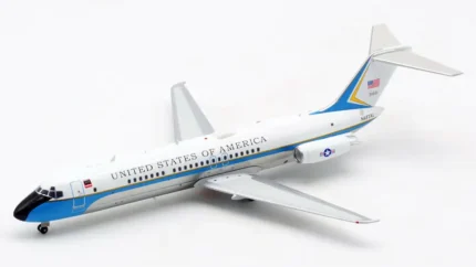 ماکت هواپیما داگلاس DC9-32 (VC-9C) نیرو هوایی آمریکا (18)