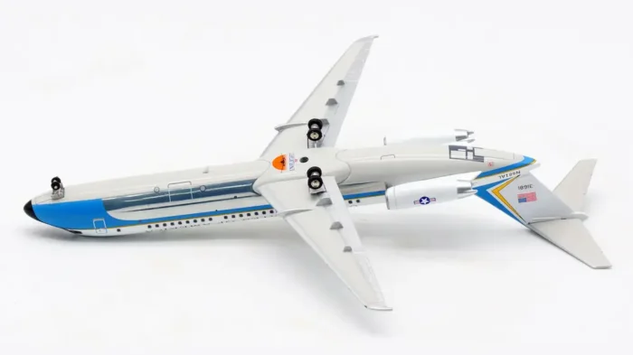 ماکت هواپیما داگلاس DC9-32 (VC-9C) نیرو هوایی آمریکا (25)