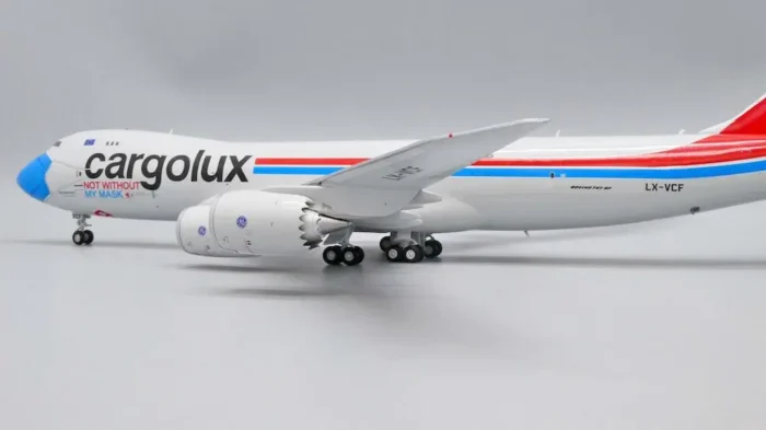 ماکت هواپیما بویینگ ۷۴۷/۸F Cargolux (1)