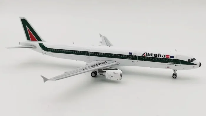 ماکت هواپیما ایرباس A321-112 Alitalia (1)
