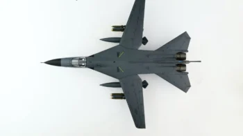 ماکت هواپیما هابی مستر F-111F Aardvark (2)
