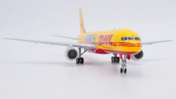 ماکت هواپیما بویینگ 200-757 DHL Air (1)