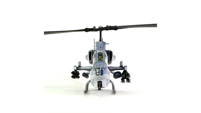 ماکت هلیکوپتر کبری Bell AH-1W (4)