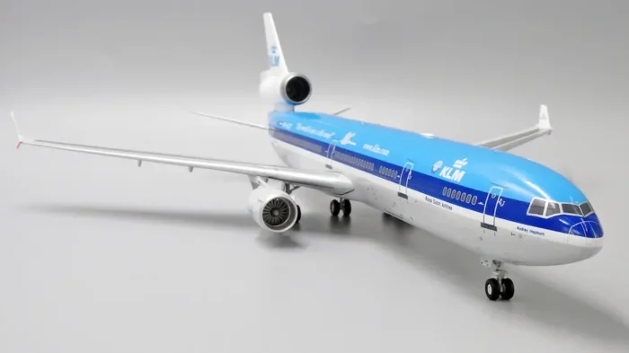 ماکت هواپیما مسافربری مک دانل داگلاس MD11 KLM (2)