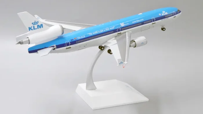 ماکت هواپیما مسافربری مک دانل داگلاس MD11 KLM (8)