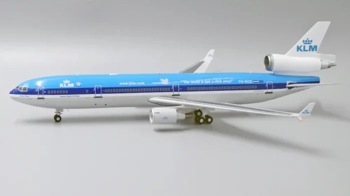 ماکت هواپیما مسافربری مک دانل داگلاس MD11 KLM (9)