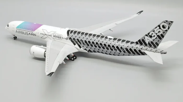 ماکت هواپیما ایرباس A350-900 مدل Airspace Explorer (10)