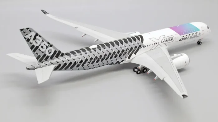 ماکت هواپیما ایرباس A350-900 مدل Airspace Explorer (11)