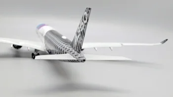 ماکت هواپیما ایرباس A350-900 مدل Airspace Explorer (13)
