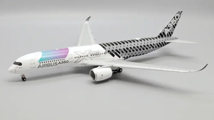 ماکت هواپیما ایرباس A350-900 مدل Airspace Explorer (6)