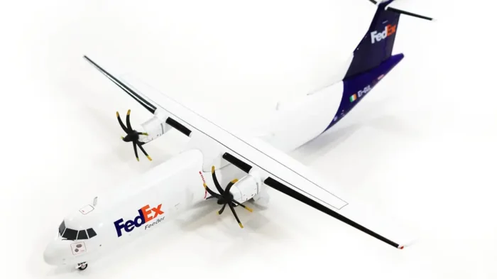 ماکت هواپیما ای تی آر ATR-72-600F فدرال اکسپرس (فدکس) (1)