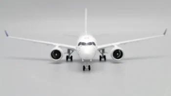 ماکت هواپیما ایرباس A220-300 مدل House Colours (4)