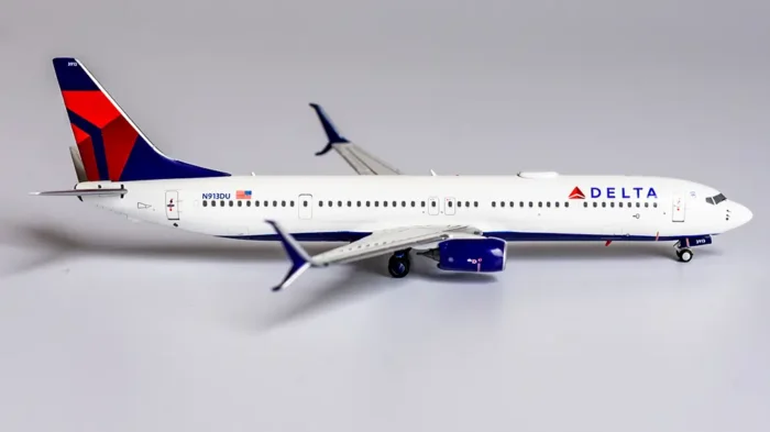ماکت هواپیما بویینگ 737 دلتا ایرلاینز (4)