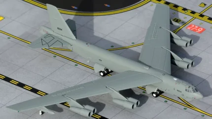 ماکت هواپیما بویینگ B-52 نیروی هوایی آمریکا (2)