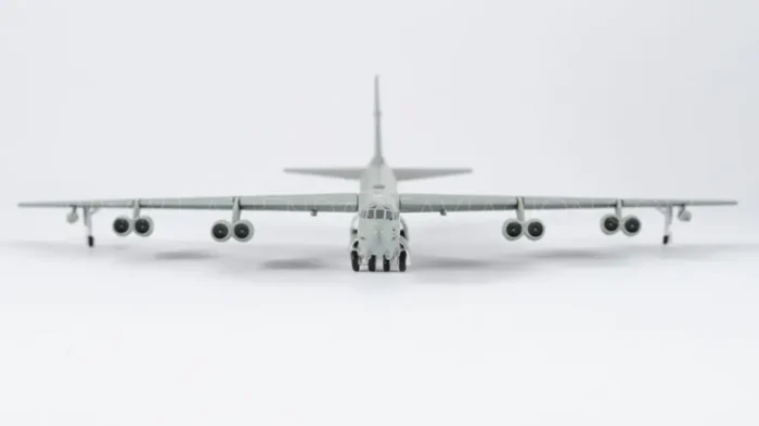 ماکت هواپیما بویینگ B-52 نیروی هوایی آمریکا (3)