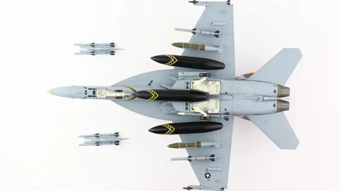 ماکت هواپیما جنگنده اف 18 F/A-18F USS Truman (5)