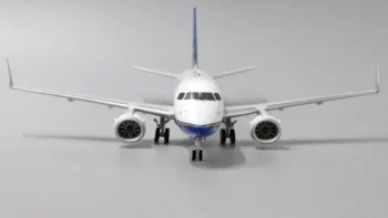 ماکت هواپیما Embraer 190 مدل House Colors (3)