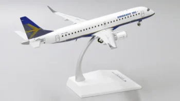 ماکت هواپیما Embraer 190 مدل House Colors (5)
