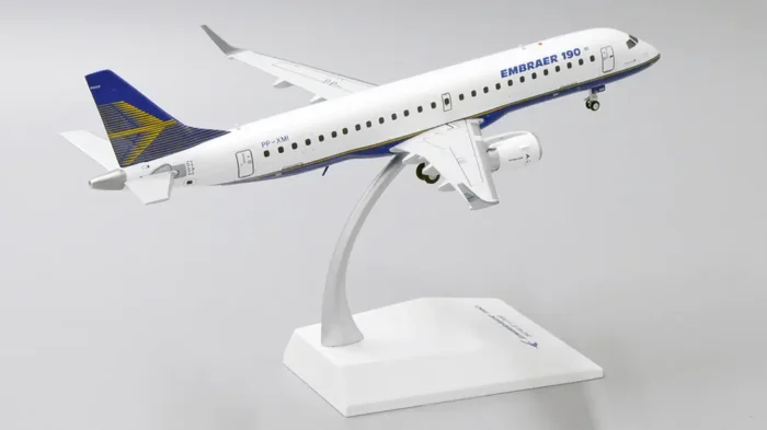ماکت هواپیما Embraer 190 مدل House Colors (5)