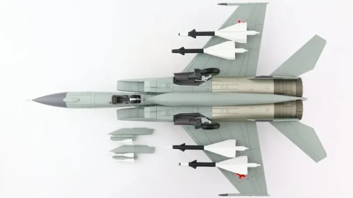 ماکت هواپیما جنگی میگ MIG-25PD نیروی هوایی شوروی (3)
