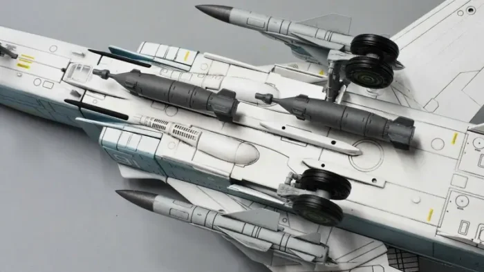 موشک و بمب ماکت هواپیما سوخو Su-24 (4)