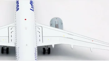 ماکت هواپیما ایرباس A320neo لوفتهانزا (1)