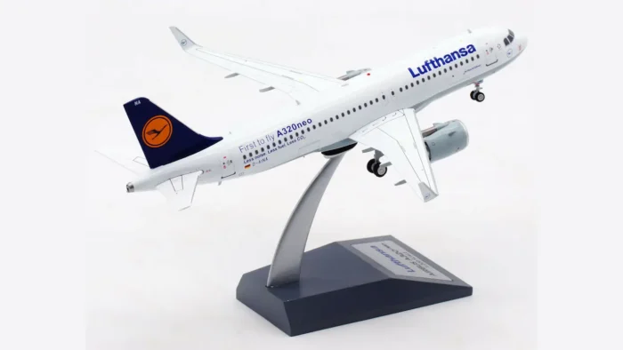 ماکت هواپیما ایرباس A320neo لوفتهانزا (8)