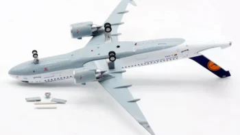 ماکت هواپیما ایرباس A320neo لوفتهانزا (9)