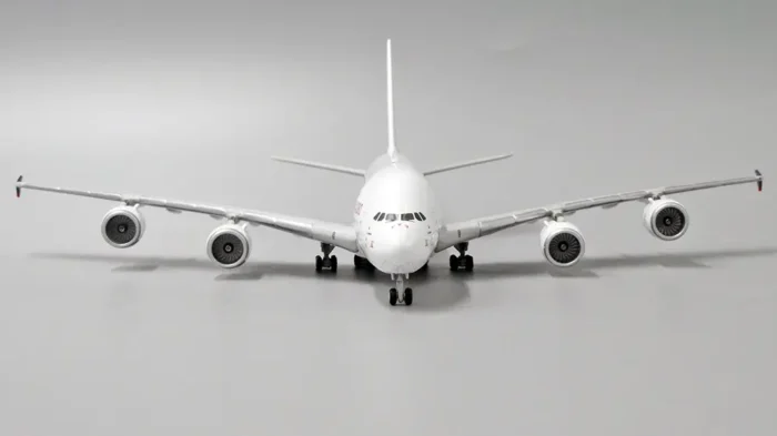 ماکت هواپیما مسافربری ایرباس A380 (4)
