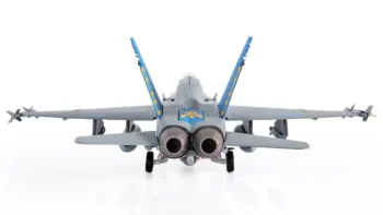 ماکت هواپیما جنگی F/A18C Hornet نیروی دریایی آمریکا (2)