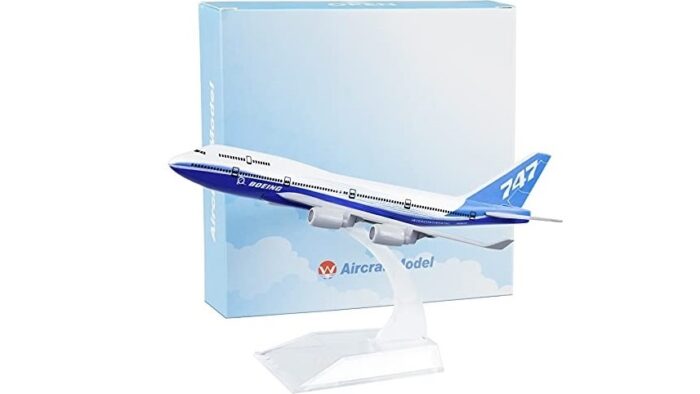ماکت هواپیما بویینگ | 747 Boeing 747 House Color - Image 1