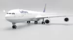 ماکت هواپیما مسافربری ایرباس A340-600 لوفتهانزا مقیاس 1:200 (4)