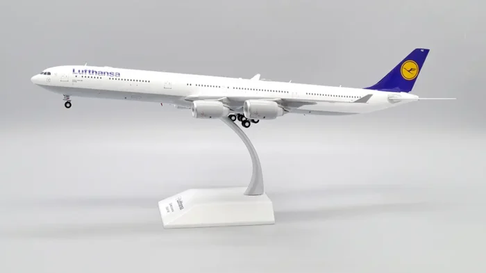 ماکت هواپیما مسافربری ایرباس A340-600 لوفتهانزا مقیاس 1:200 (5)