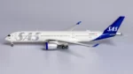 ماکت هواپیما مسافربری ایرباس A350-900 هواپیمایی اسکاندیناوی مقیاس 1:400 (1)