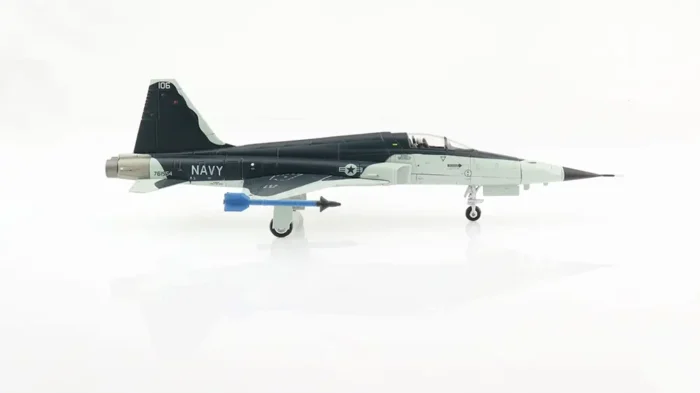 ماکت هواپیما جنگی اف 5 Northrop Grumman F-5N نیروی هوایی آمریکا مقیاس 1:72 (7)
