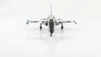 ماکت هواپیما جنگی اف 5 Grumman F-5N Tiger II مقیاس 1:72 (1)