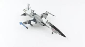 ماکت هواپیما جنگی اف 5 Grumman F-5N Tiger II مقیاس 1:72 (4)