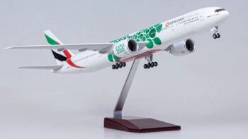 Boeing 777-300 Emirates