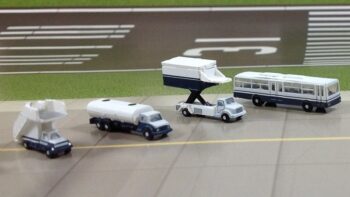 ماکت تجهیزات زمینی فرودگاه | Gemini Jets 1:400 Airport Accessories 14 Pcs Ground Set - Image 3