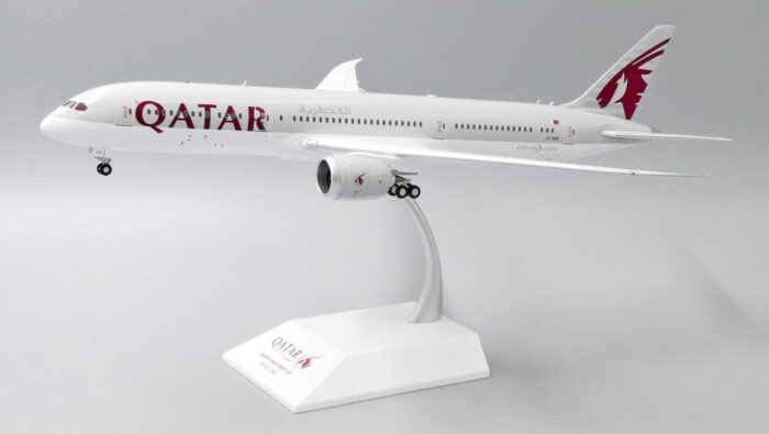 Jc Wings 1200 Boeing 787-9 Dreamliner Qatar-XX2394 (2)
