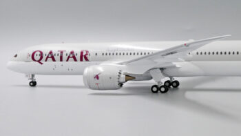 Jc Wings 1200 Boeing 787-9 Dreamliner Qatar-XX2394 (2)