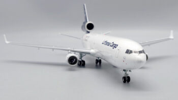 Jc Wings 1200 MD-11F Lufthansa Cargo-EW2M11001 (3)