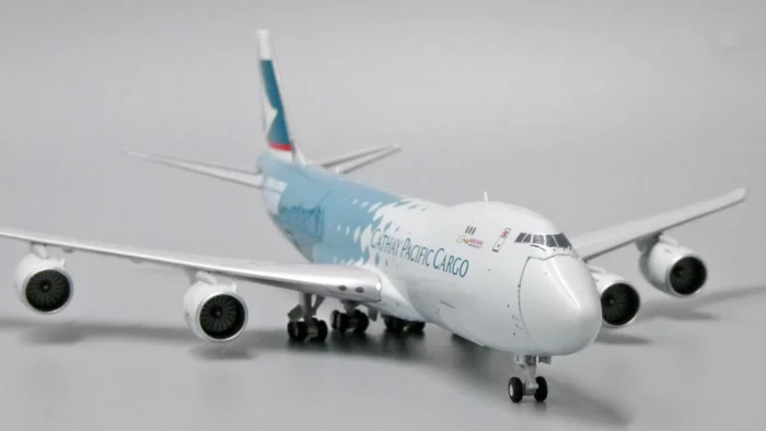 JC WINGS 1400 BOEING 747-8F CATHAY PACIFIC-EW4748005